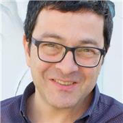 Promovierter mutterrsprachlicher Italiener mit 30 J. Lehrerfahrung bietet Nachilfe und Konversation, online oder zuhause, ab 7.Kl